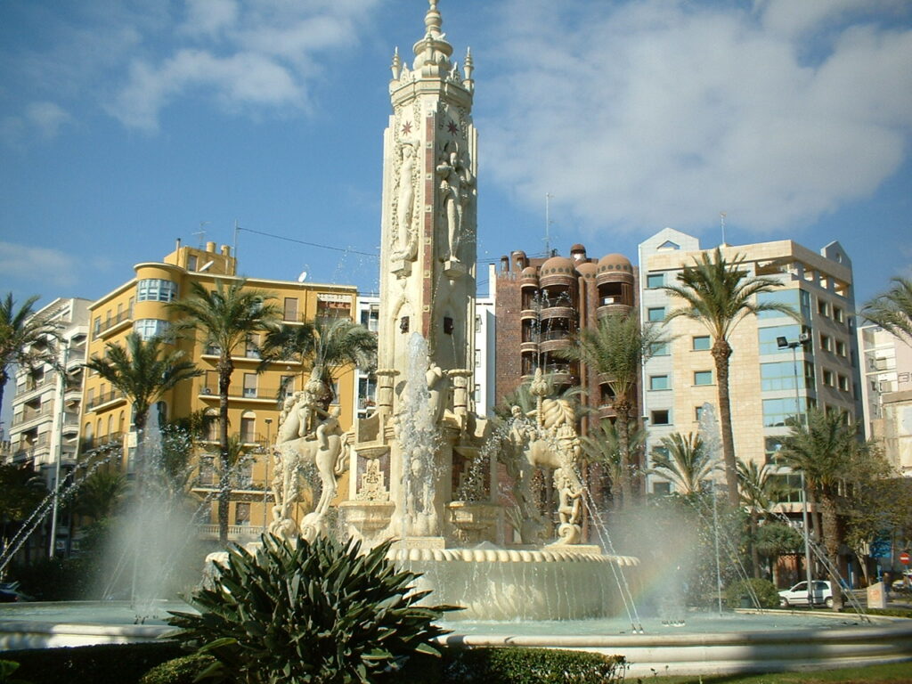 Fuente plaza de los Luceros Zarkos 